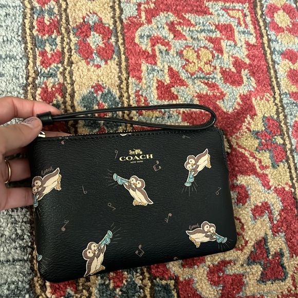 Coach Leather Wristlet/Wallet - Picture 5 of 5